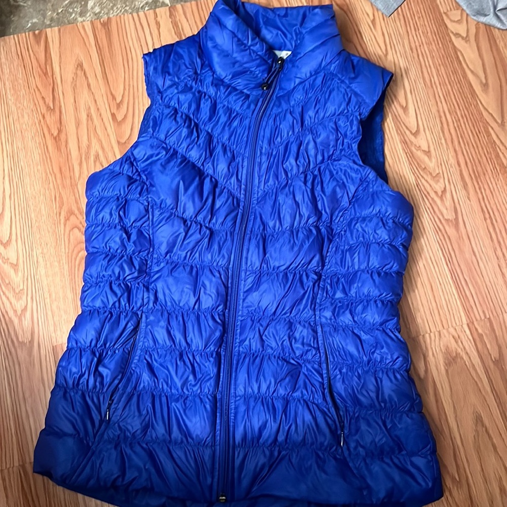 Athleta packable down vest